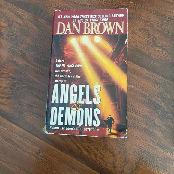 Dan Brown books bundle. - Picture 3 of 5